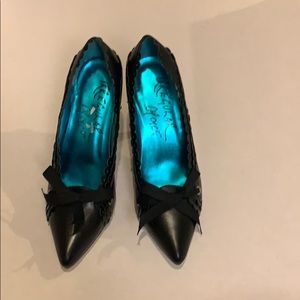 Retro Style Irregular Choice Heel Pumps